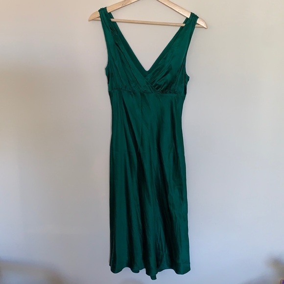 slim fit dress slacks BCBGMAXAZRIA Alicia Silk Opaline Green Charmeuse Gown – Runway Catalog